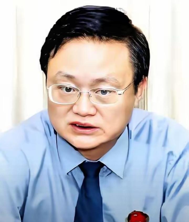 3月18日，安徽杨金高的消息在当地刷屏了！他深耕安徽检察系统多年，从省市多岗位一