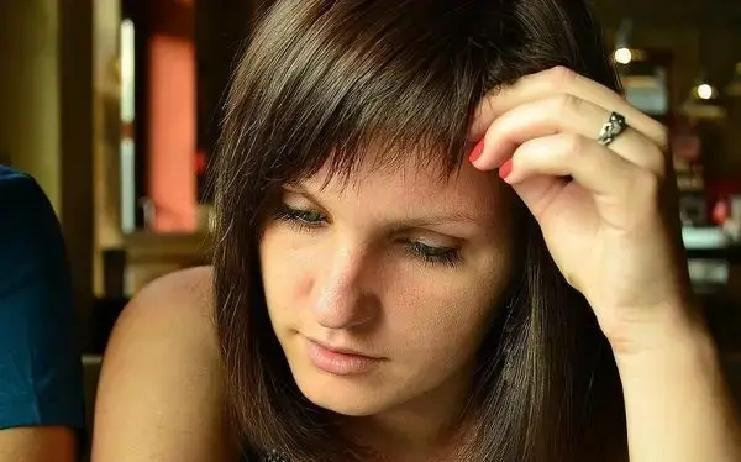 考研复试自我介绍，10秒钟决定导师第一印象，无数考生卡在这里直接凉凉。每天几