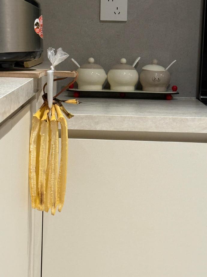 香蕉挂起来，新鲜又美味！