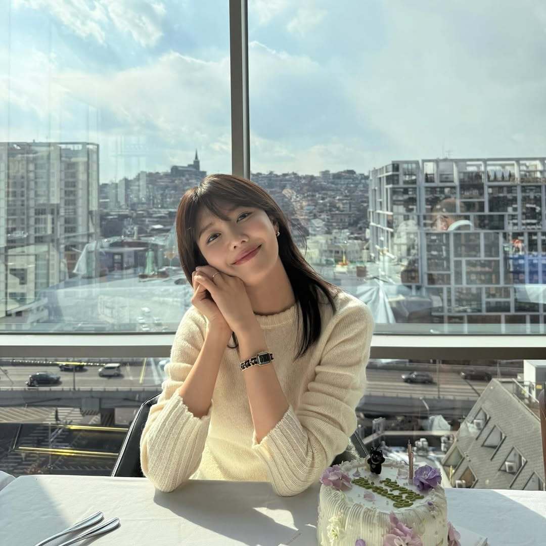 崔秀英近期常戴的香奈儿手表&戒指