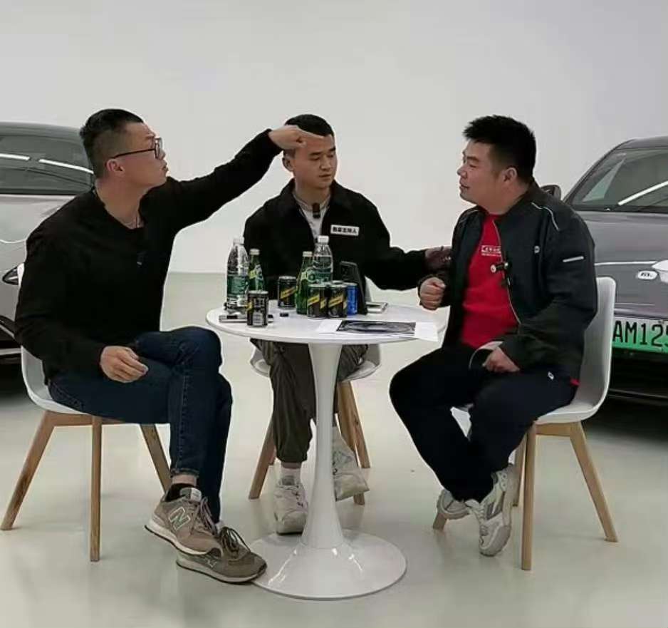 别问，问就是又来给震哥送人头了[doge]​​​