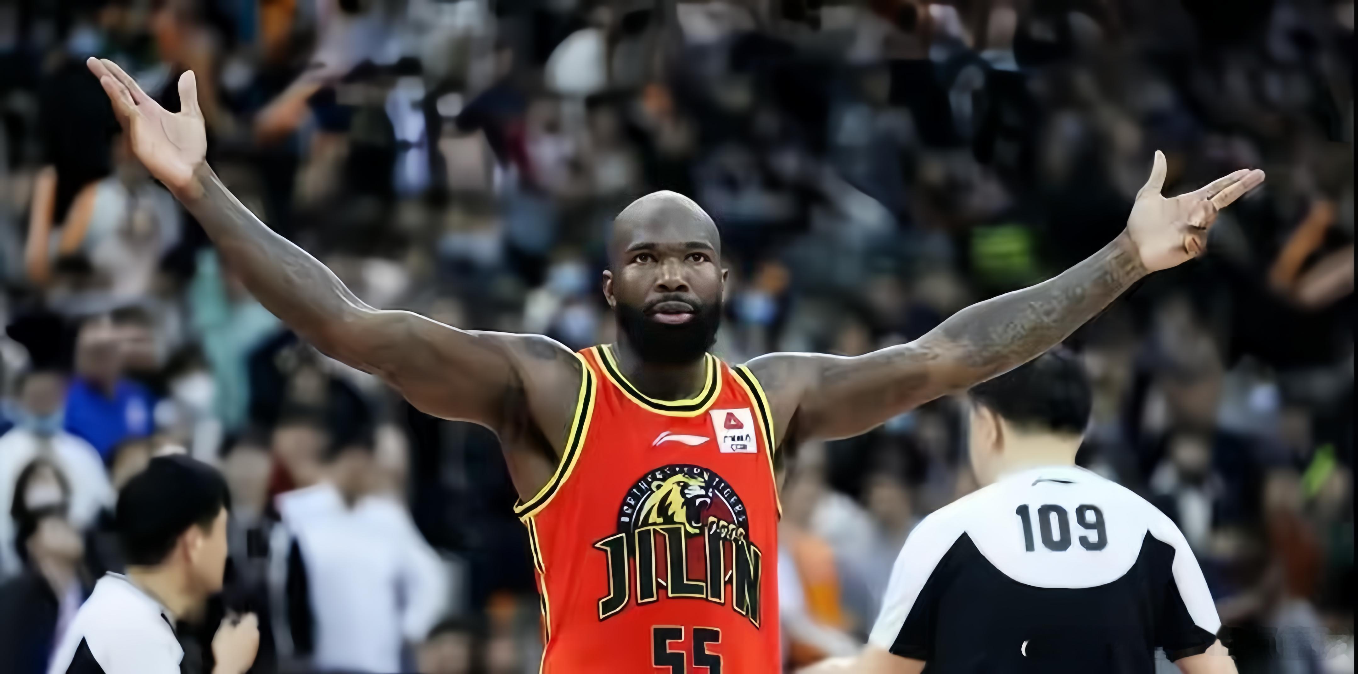 前吉林男篮外援琼斯社媒喊话了，希望有球队在明年的一月份把他给签约了，他对自己的状