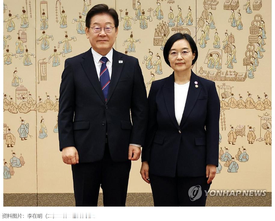 【详讯：韩中小风险企业部长官韩圣淑被提名为新任总理】（韩联社）海外新鲜事热点现场