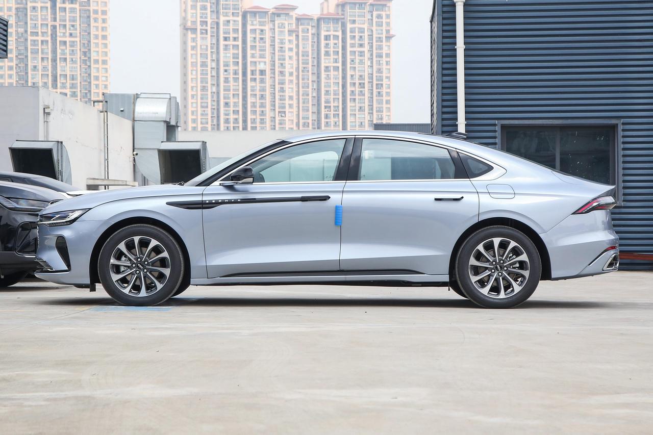 良心却被冷落的豪车！跌至16.98万起，全系2.0T高功，为何没人要？相信最近