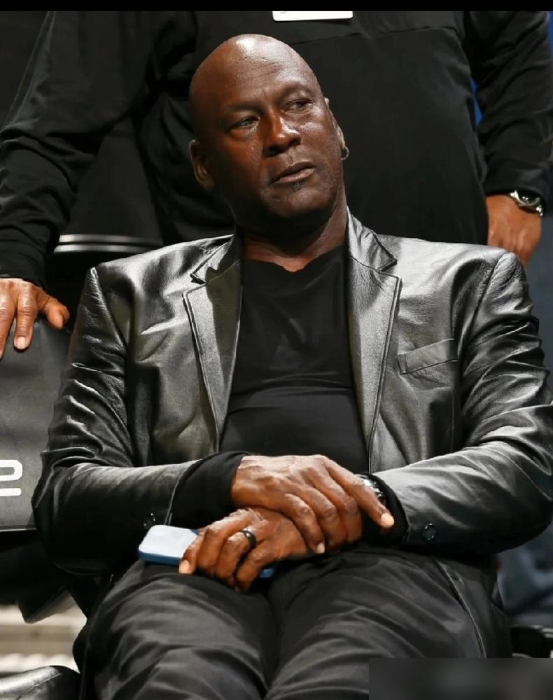 刚把芝加哥老豪宅950万甩卖的乔丹，对着NBC镜头喊：GOAT根本不存在！这