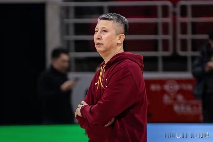 媒体人猜测男篮世预赛中国男篮12人大名单如下。就在昨天，中国男篮在五棵松体育