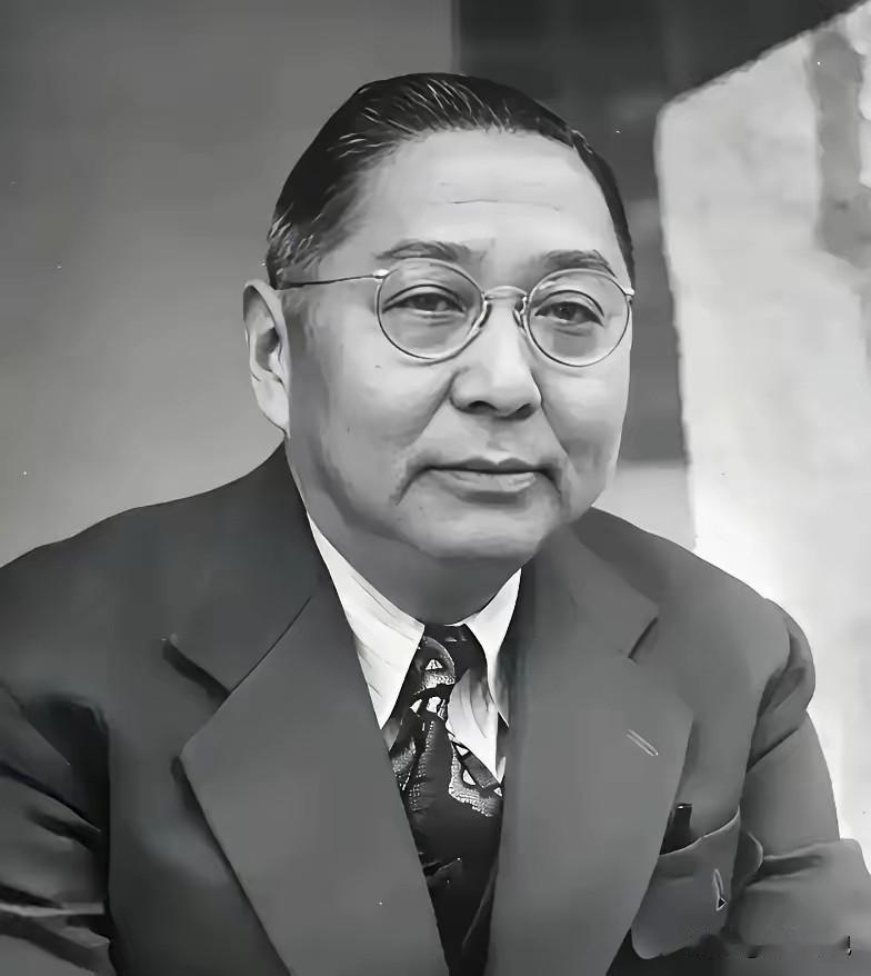 孙科一辈子没叫过宋庆龄一声妈，却在1949年替她挡了蒋介石一刀。说出来可能有