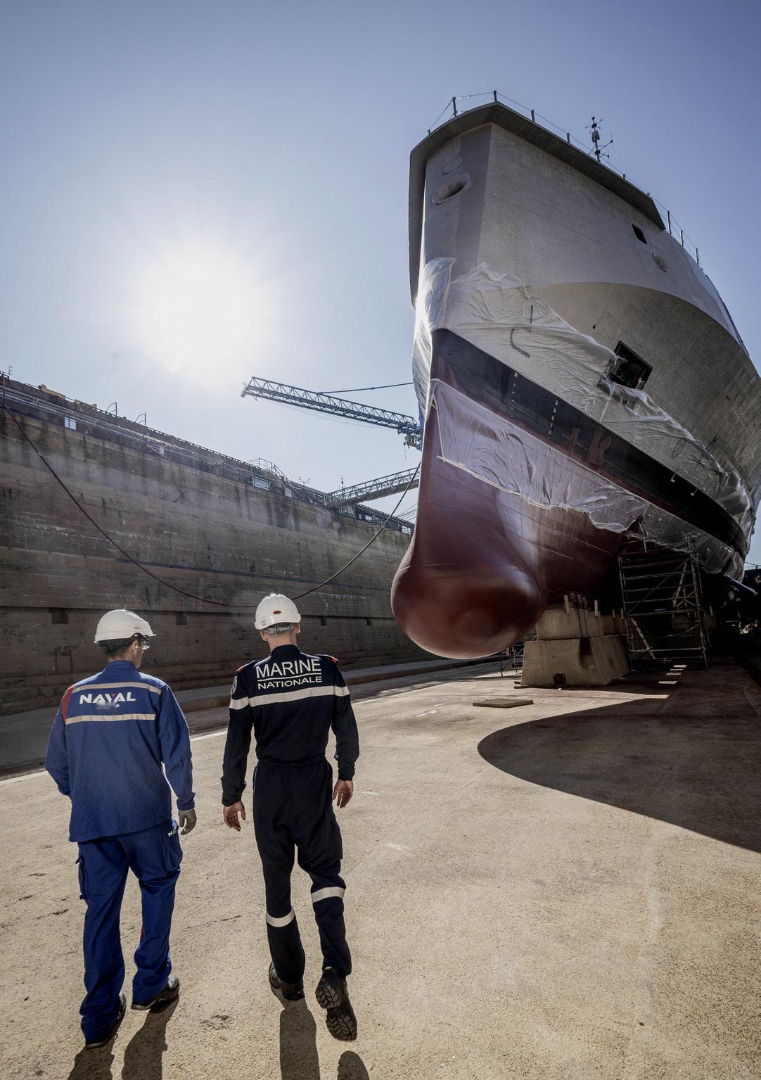 法国海军“干预防御护卫舰”（FDI）首舰“罗纳克海军上将”号（D660）在洛里昂