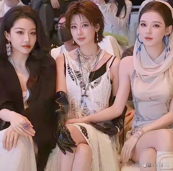 如果彩礼都是一样，你们会选谁？