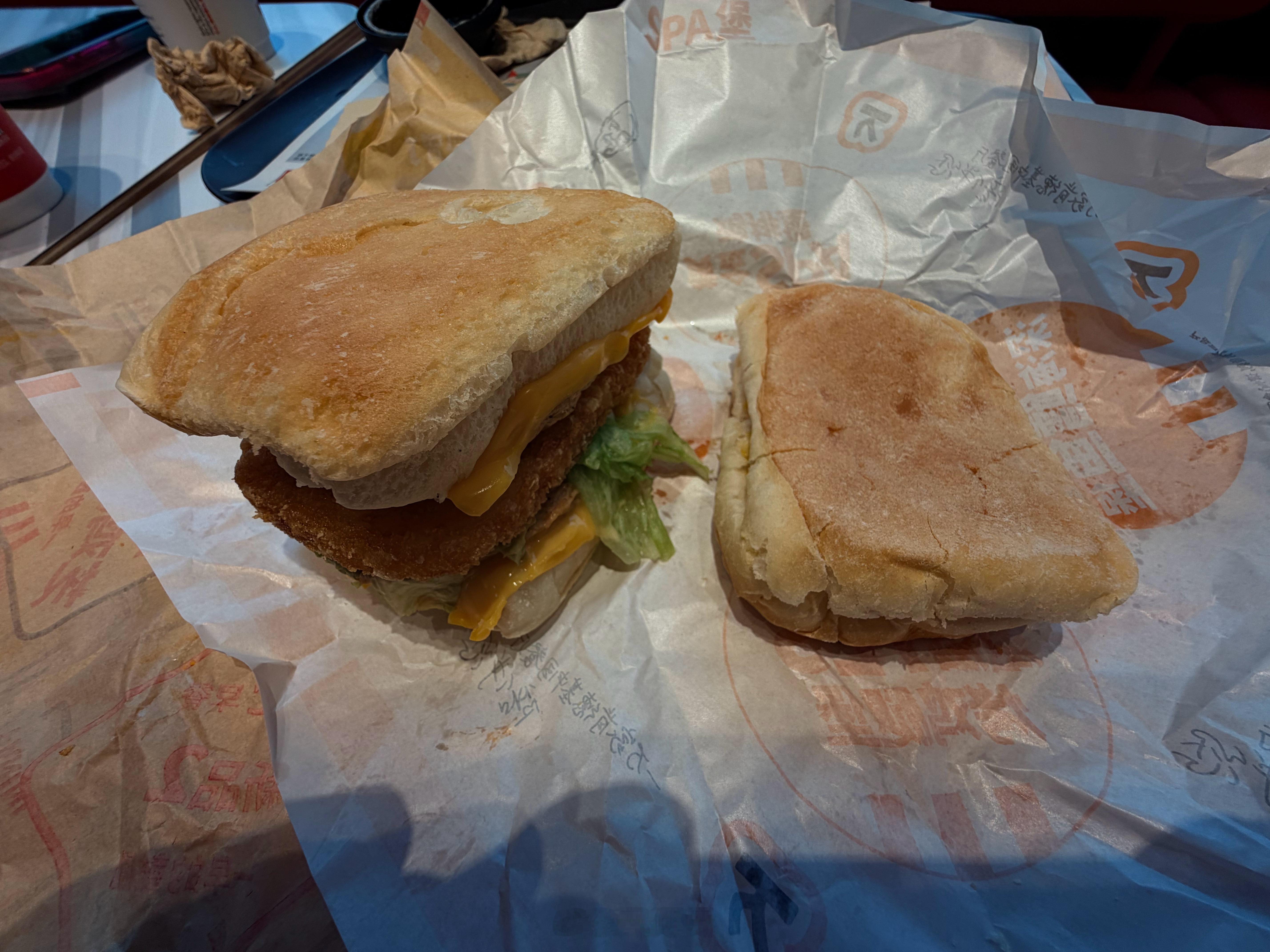 早各位！来个自制双层帕尼尼！你吃早饭了吗​​​