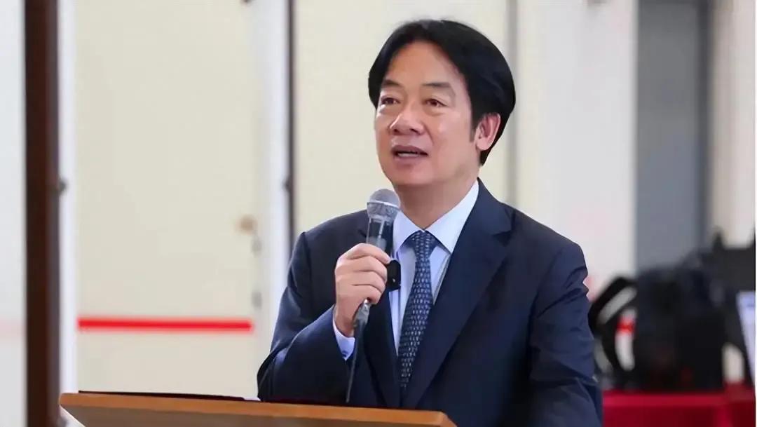 台湾区领导人赖清德，这时候下了死命令禁止台湾任何公务人员甚至民间人士参加202