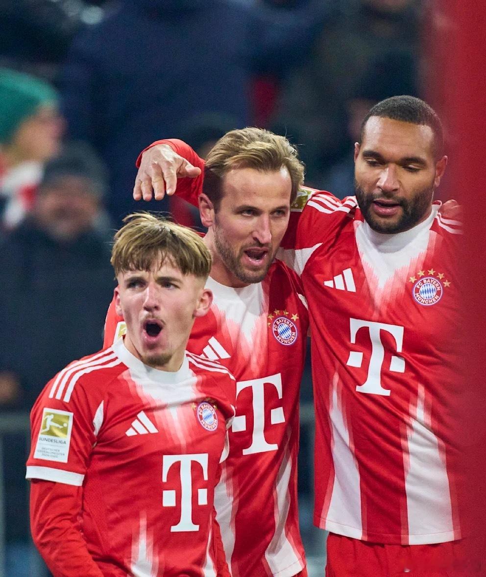 对于自己和巴萨的传言，凯恩表示没有和任何人接触过，也没有人联系过自己。虽然还没有