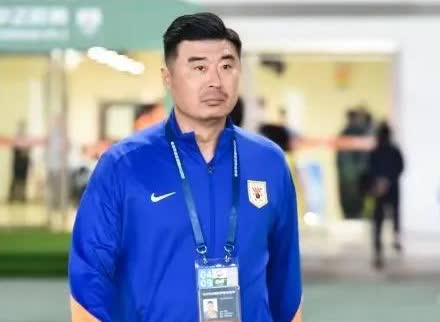 泰山队应该做哪些调整？1、寻找机会卖掉克雷桑。作为中超第一身价外援，连续