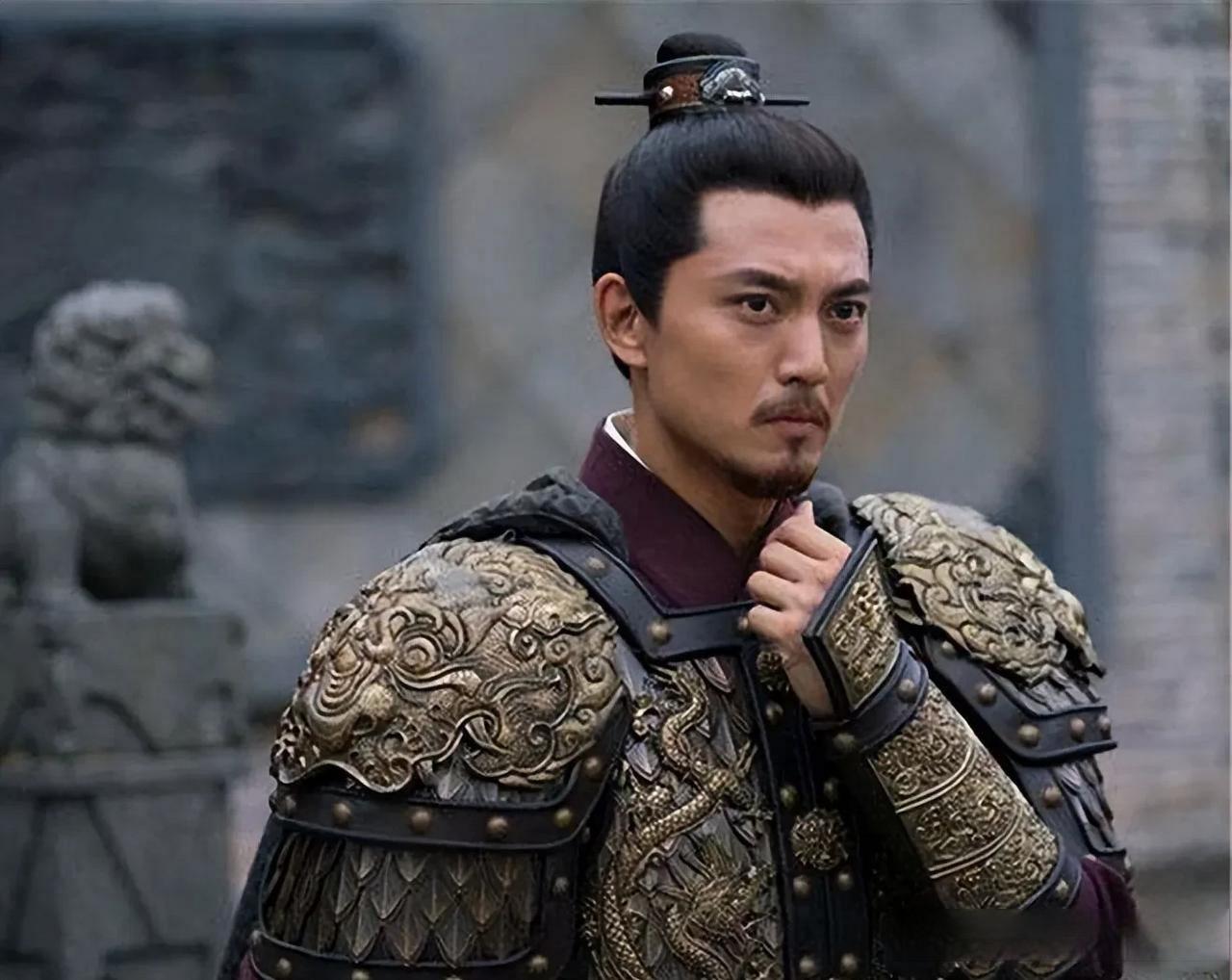 1402年，燕王朱棣率领燕军渡过长江，建文帝朱允炆在皇宫里亲手持剑，斩杀了开国功