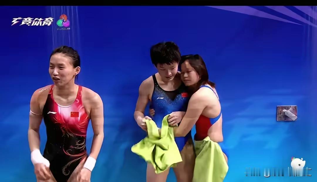 陈芋汐获得亚军？看了陈芋汐的央视采访，终于知道她到底有难受了。没错在11月2