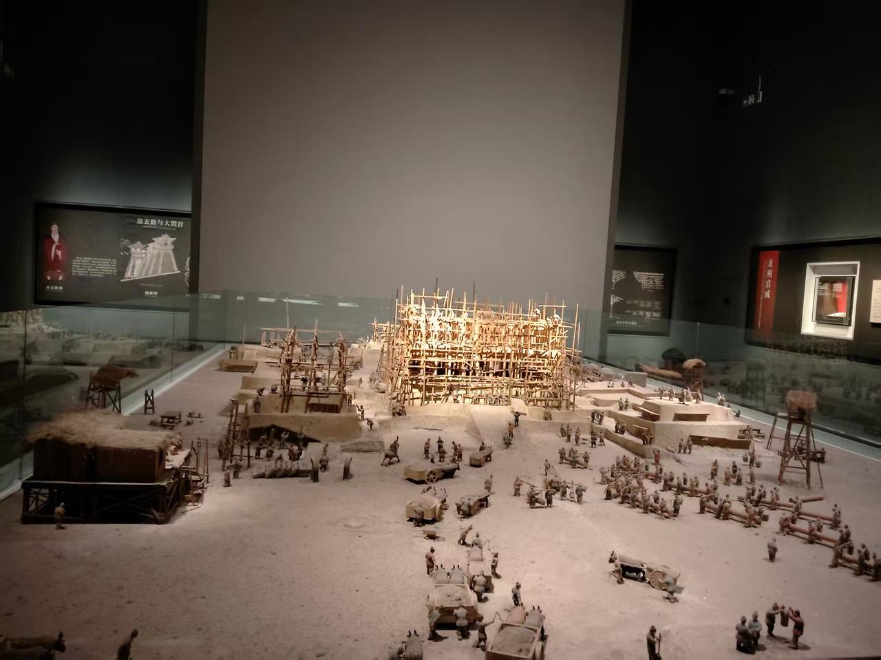 乐山大佛:我该认谁当爹？海通和尚:当然是我了，是我先开