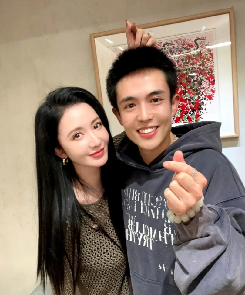演员王星被张萌公司签约了！王星在《无限超越班》凭借《山海情》的一段表演，成功获