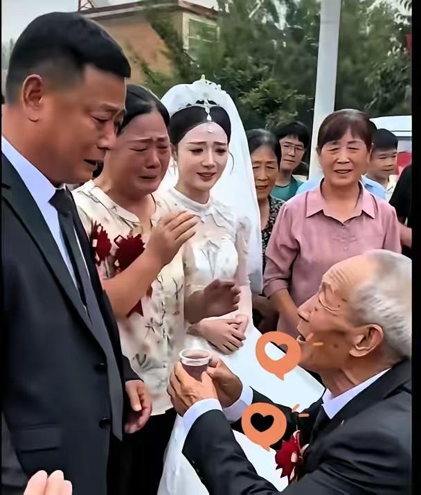 刚才在抖音上刷到一张图片，说是一位73岁的农村老头娶了一个如花似玉娇滴滴的小娇妻