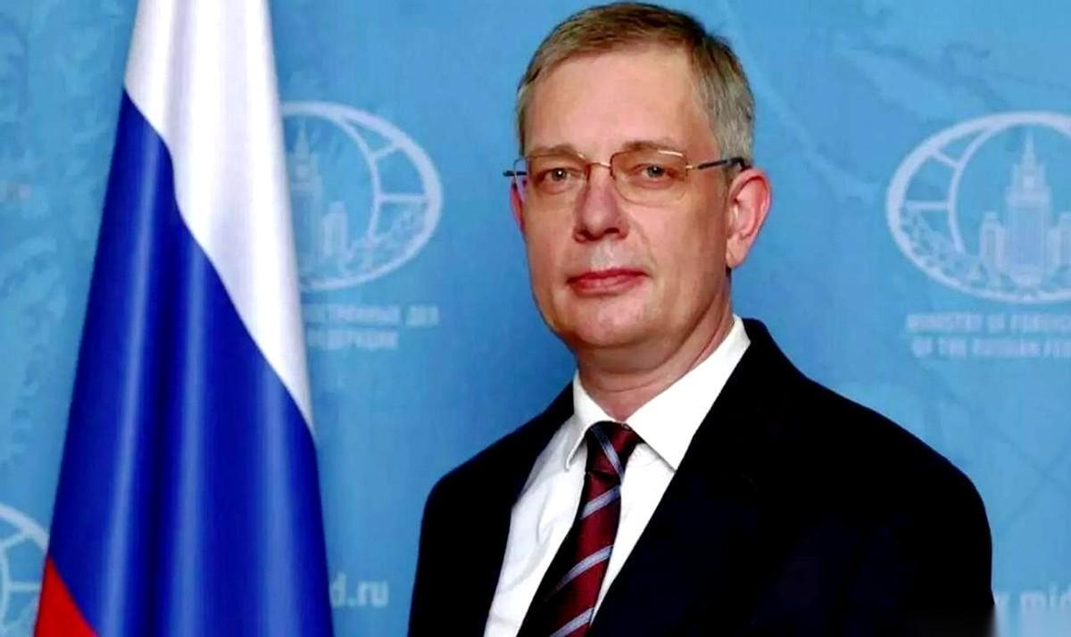 俄罗斯这是把压箱底的宝贝，连图纸带发动机，打包好求着印度买啊。就差说一句：哥，