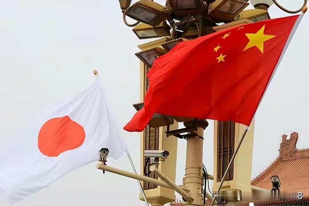 2. 日本船只闯入钓鱼岛被驱离日多个团体请求访华：12月2日，日本“瑞宝丸”号