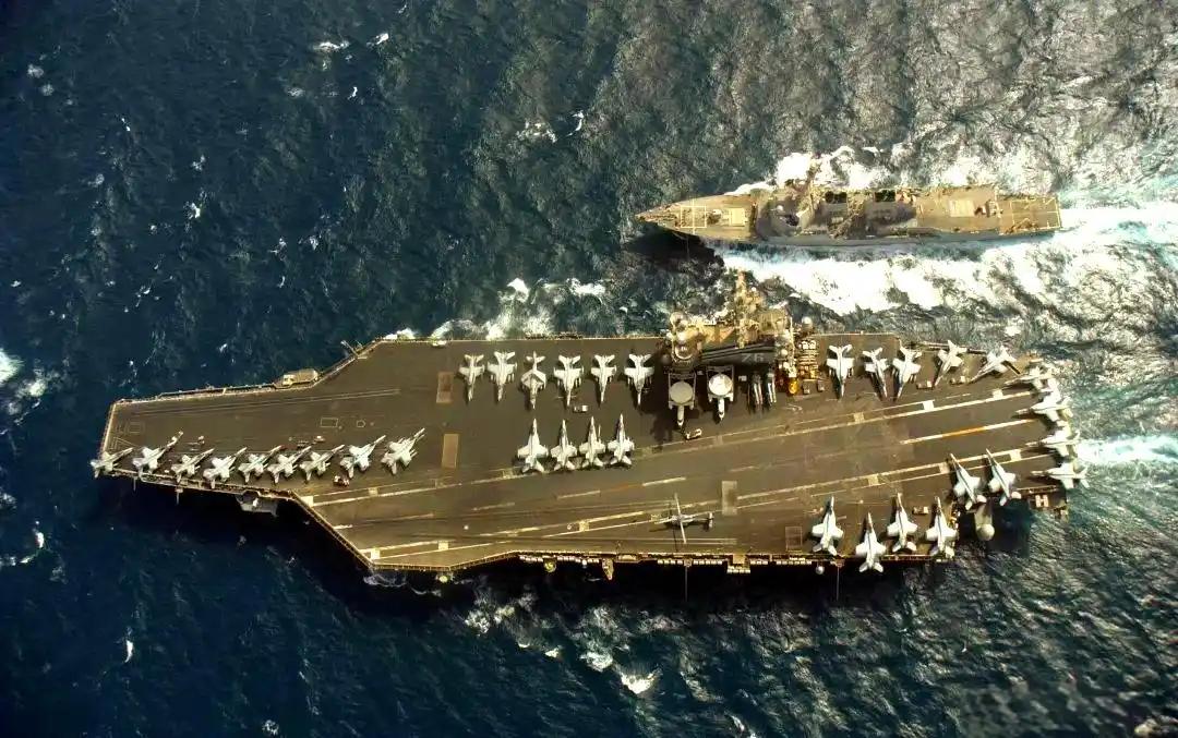 要是真打起来，中国导弹能不能干掉美国航母？答案是，基本没戏，就算鹰击-21这种猛