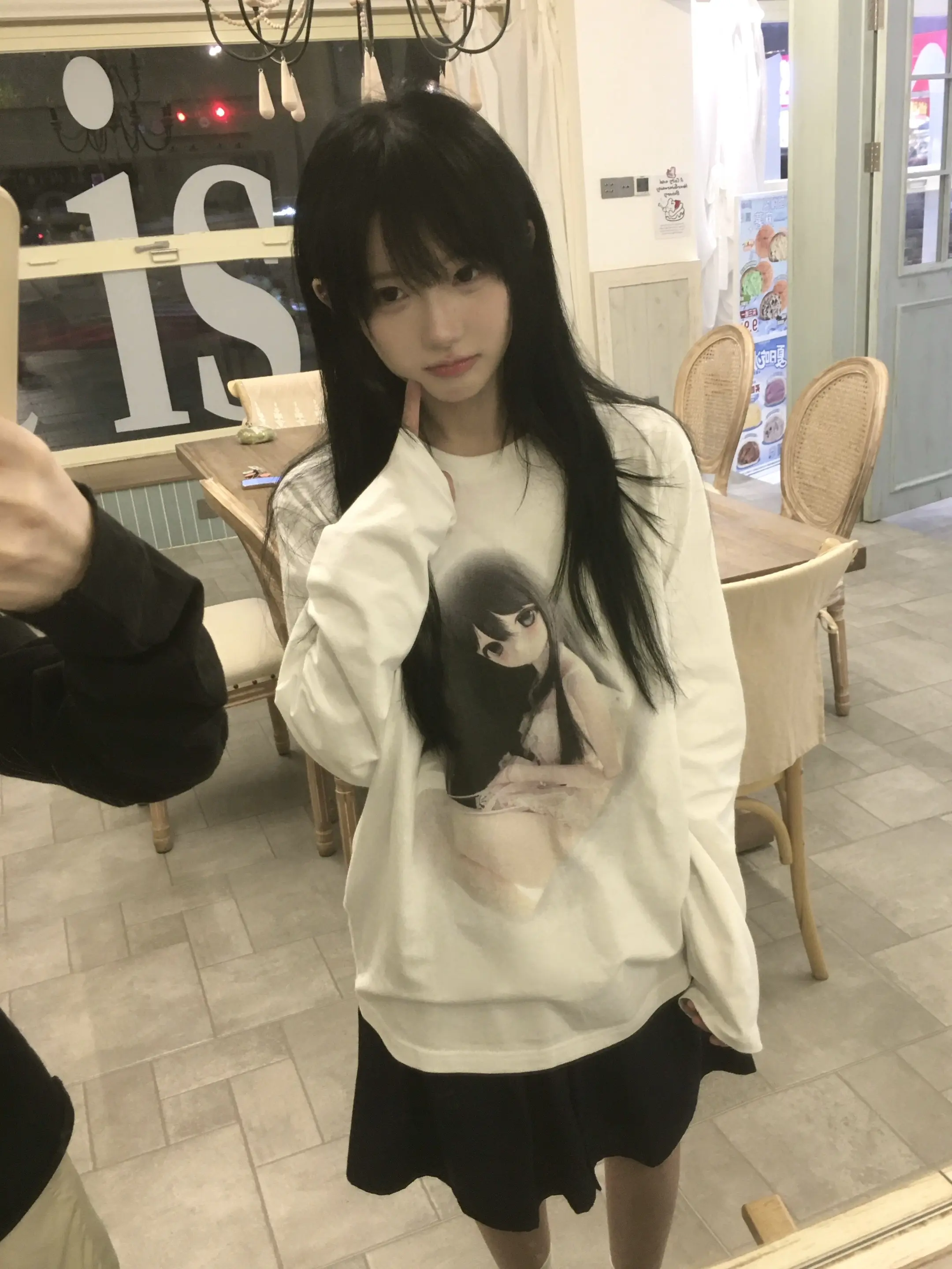 你开始和新的女孩见面了 我不过尔尔对吗