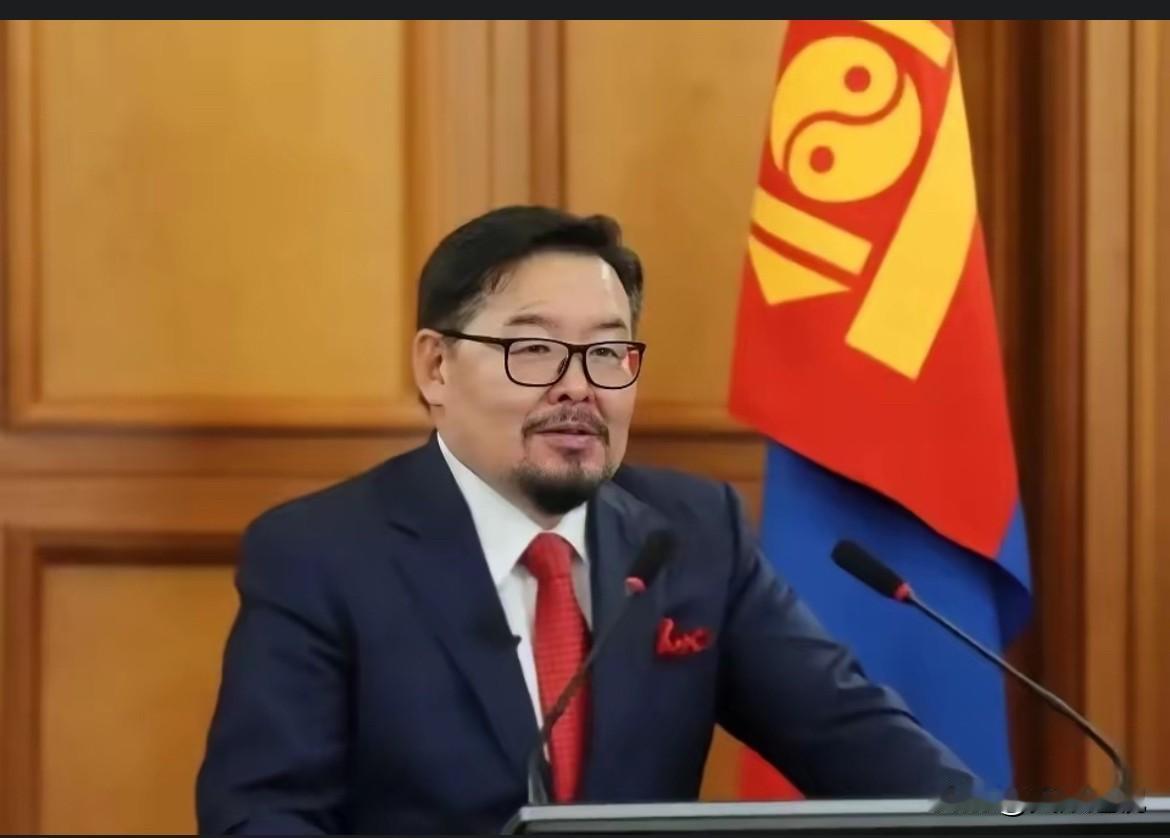 立场看利益最近外界都在议论蒙古新总理上台后的动作。新领导人一换，政策风向也跟着