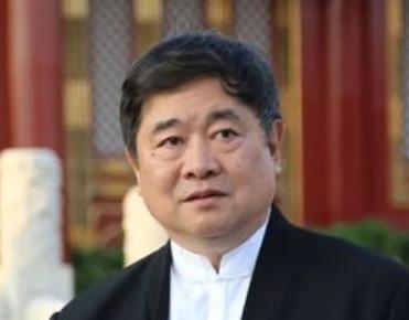 主持人问故宫院长单霁翔:“故宫每年门票收入8亿,文创收入15亿,怎么还要申请巨额