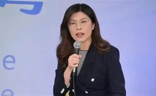 这次终于亮剑了，在台湾政坛这块场域里，马英九、朱立伦、侯友宜、郭台铭、韩国瑜、蒋