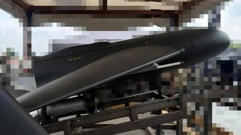 乌克兰媒体发布了乌军袭击克里米亚琼加尔大桥的视频。此次袭击是由乌克兰新型中程攻击