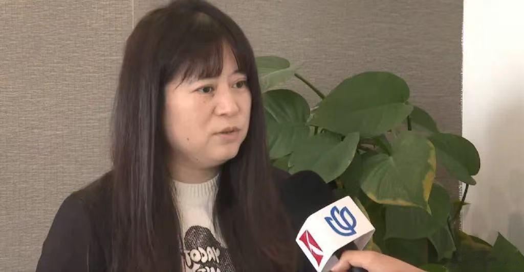 现烤面包是预制品如果你买的现烤面包，是一个多月前就预制好，当天从冷库拿出来加热的