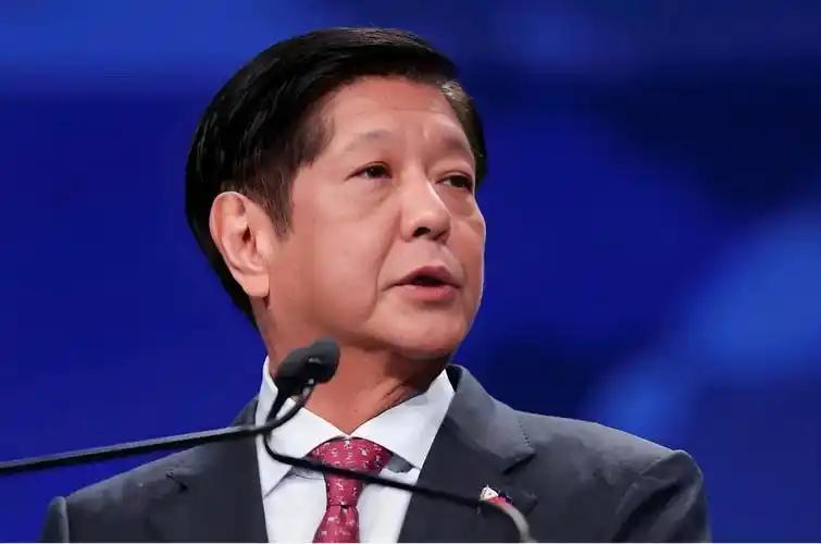 中国一个政策变动，菲律宾就开始坐不住了。从10月开始，国内暂停向港澳之外的地区出