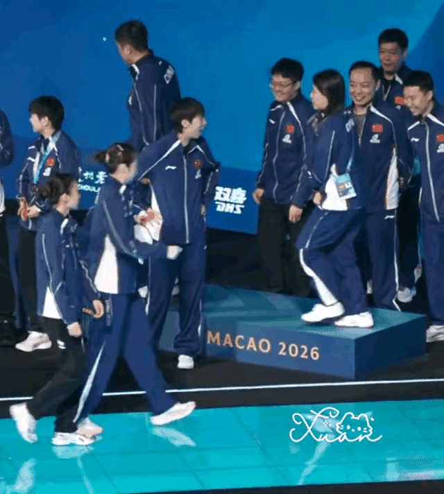 陈大美女陈博士这次不知道怎么就被申裕斌打得一败涂地，溃不成军，心里肯定已偷偷哭过