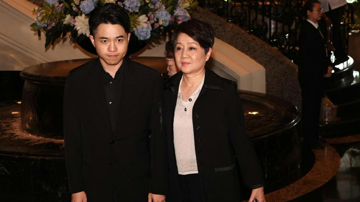 赌王何鸿燊女儿何超蕸追思会，大咖云集，这阵容不愧是顶级富豪家族。上个月12号，