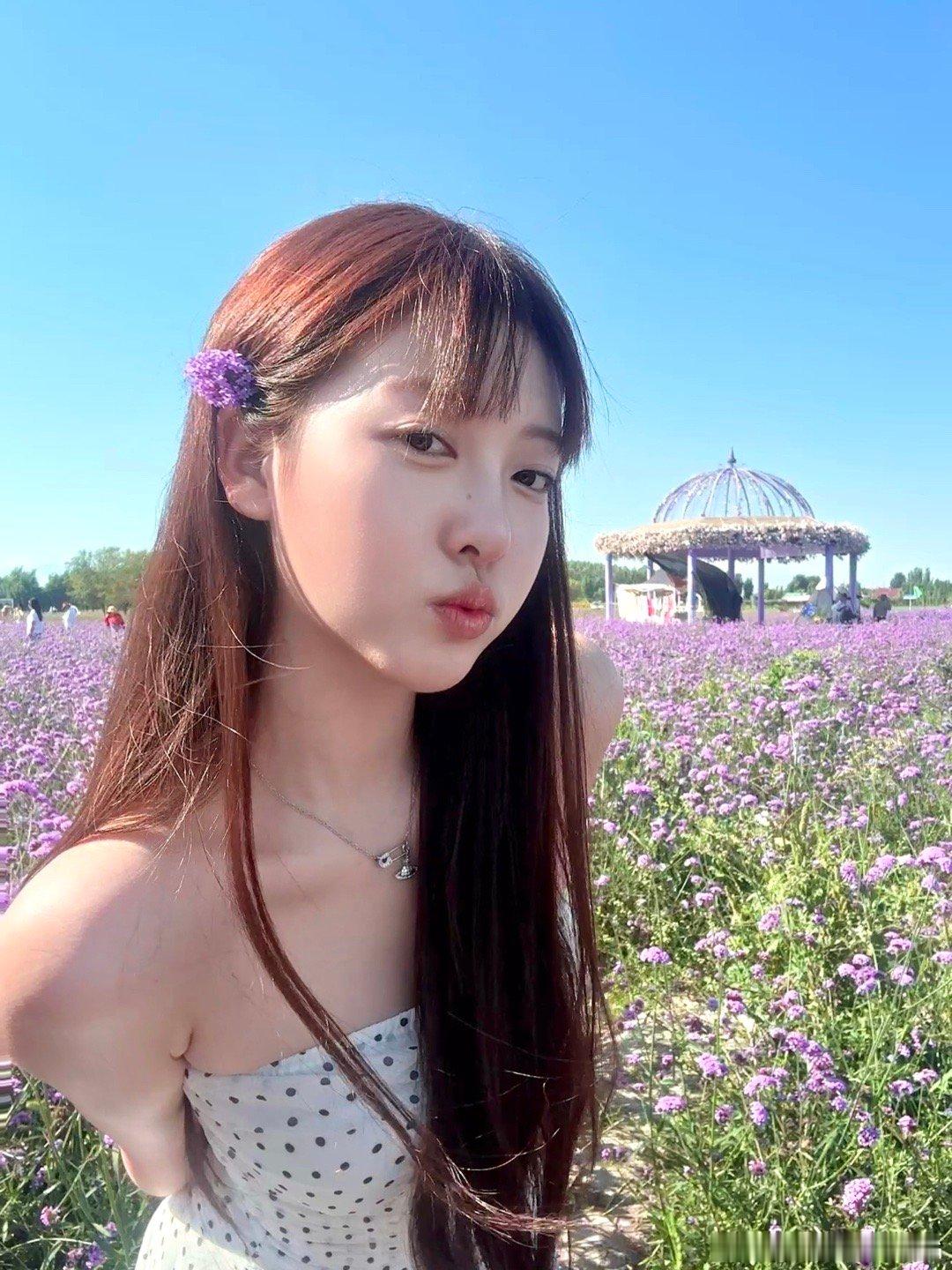 想住在满是鲜花的屋子里​​​