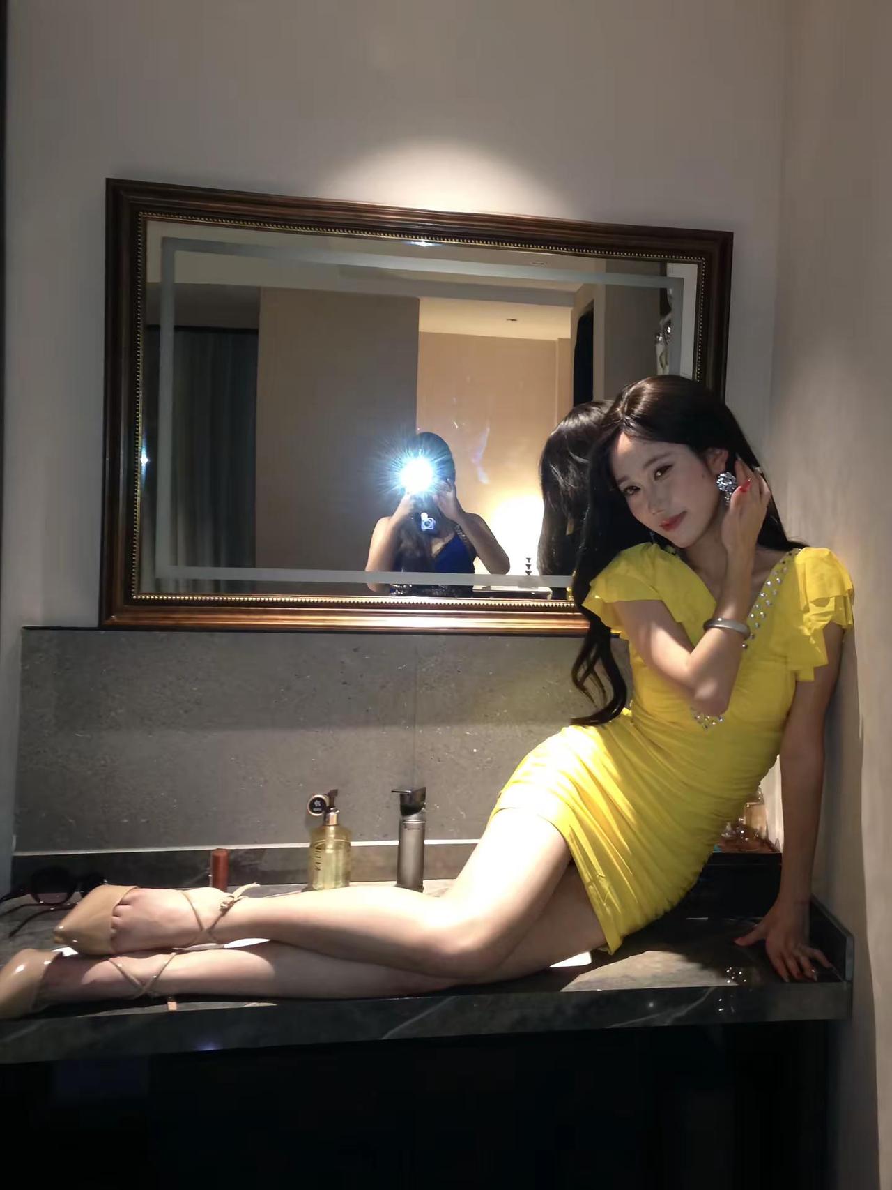 再这样我真得扇你了御姐