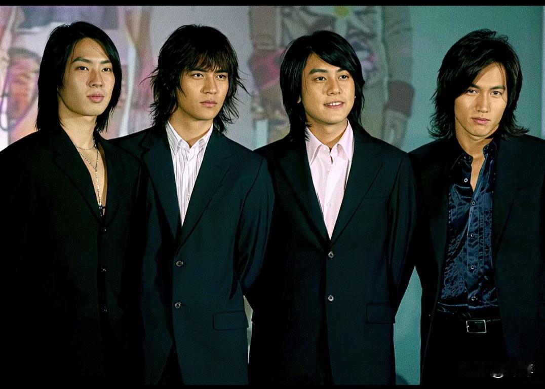 当年的F4都是长发大帅哥