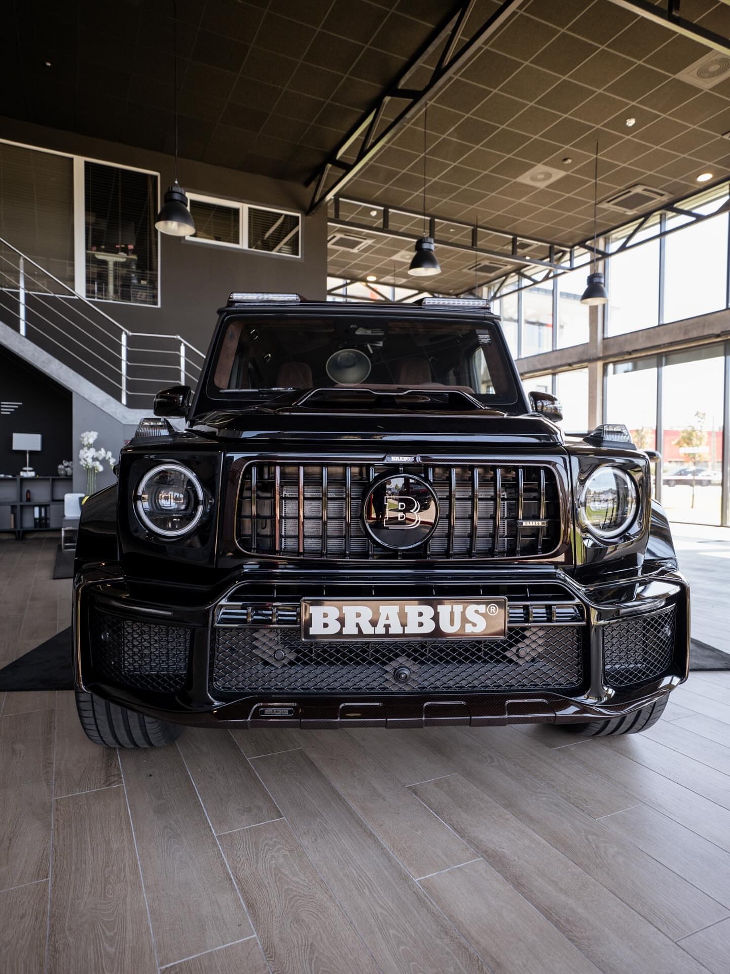 BRABUSG800精品曝光碳纤维外观升级基于梅赛德斯-奔驰G63AMG