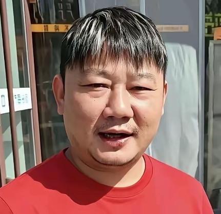 都说张雪嘴没把门，早晚得翻车。我老婆听完就笑了：他那点毛病早抖搂干净了，邋遢、爆