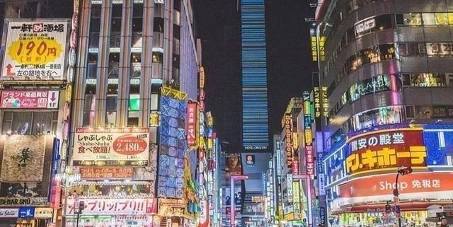 骂中国最凶，过中国领空最勤，新法落地后日本航司机票先涨两千四。7月1日起，我