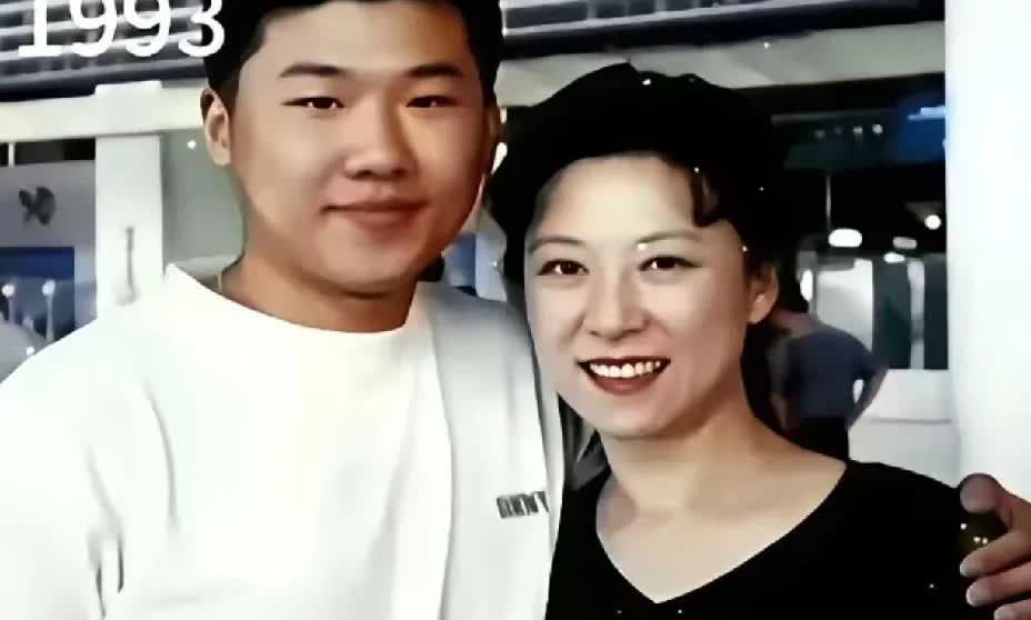 难怪王骁这么帅！基因骗不了人，妈妈年轻时的照片比明星还惊艳！