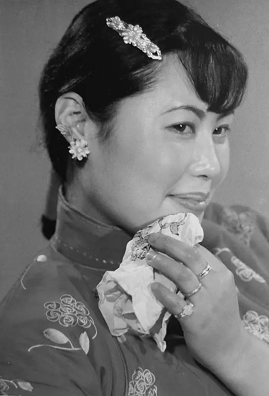1982年，斯琴高娃在电影《骆驼祥子》里扮演虎妞的试妆照。凭借“虎妞”这个颠覆性