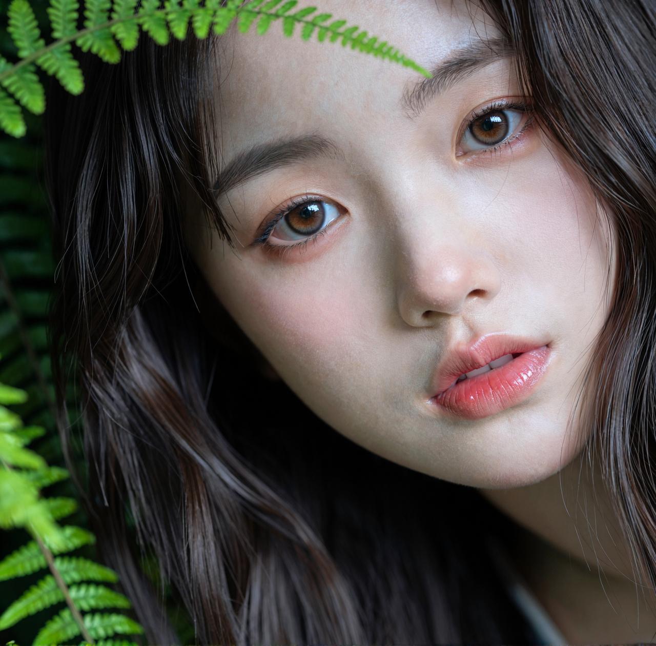 这姑娘的眼睛真像会说话。