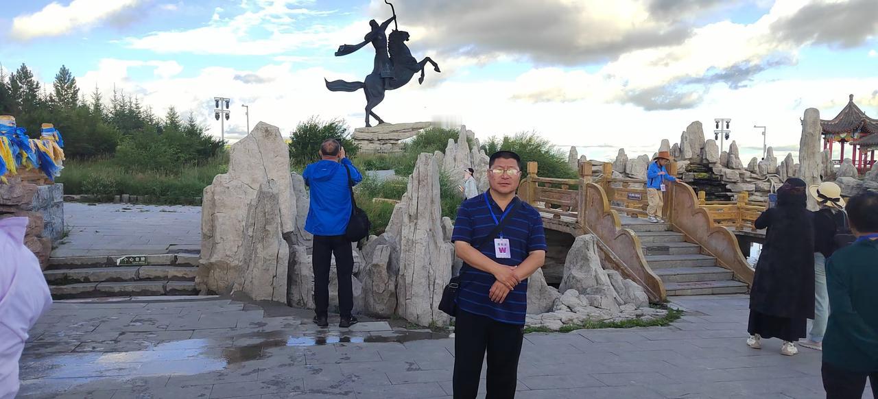 昨晚有个亲戚给妻子打电话，说要过来给送一百个自己家的鸡下的鸡蛋。妻子说：别送了，