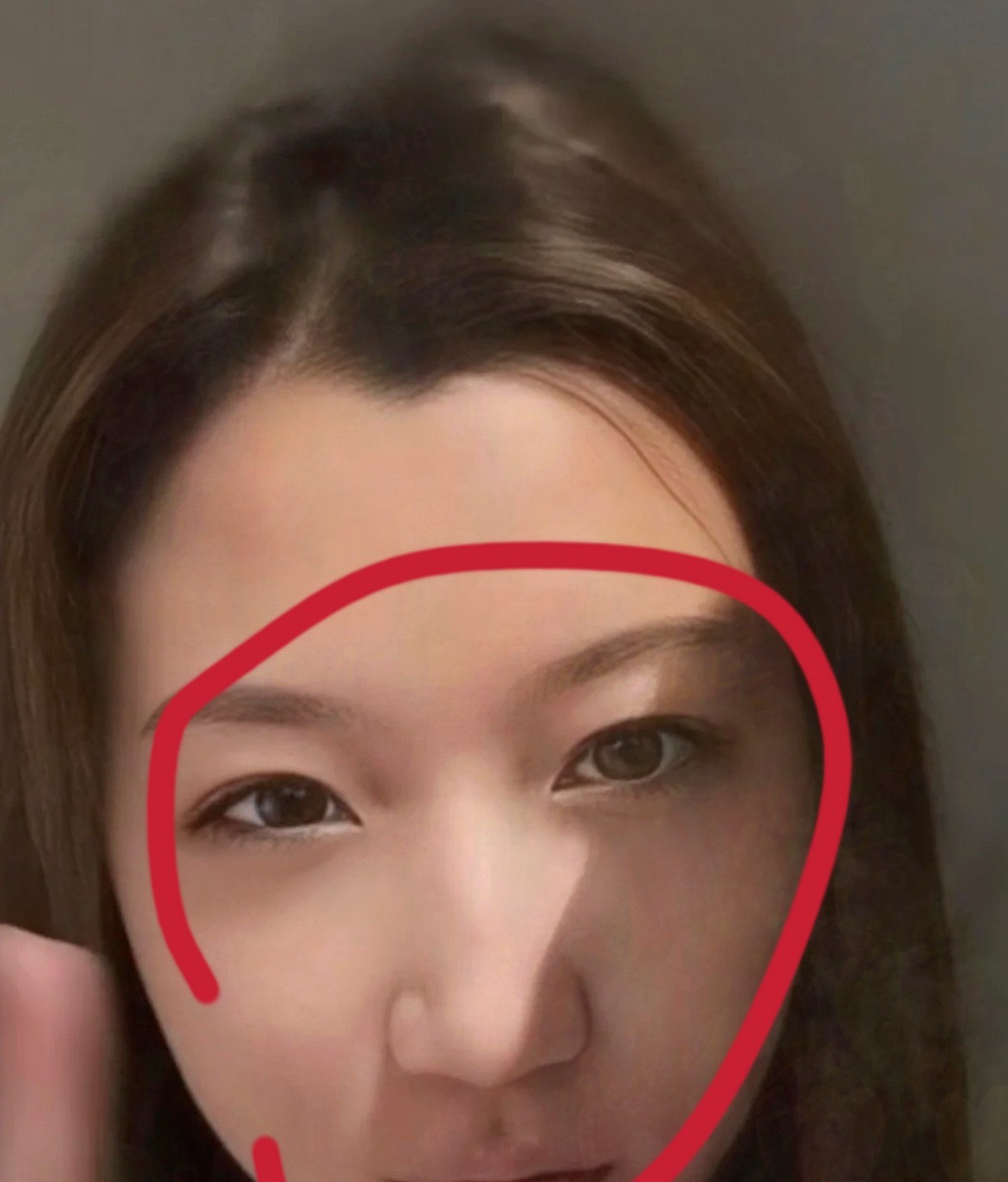 谜底揭晓了！大连工业大学的李某莳，简历确实不一般。业余爱好是电子竞技，段位还挺