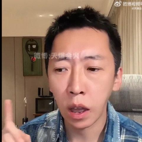 真的怀疑留几手离婚后得失心疯了，跟杨颖都没有交集，蹭人家流量，曝料baby离婚后