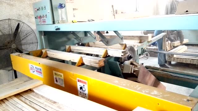 自动机械设备视频 15009810700260575012.jpeg?id=0