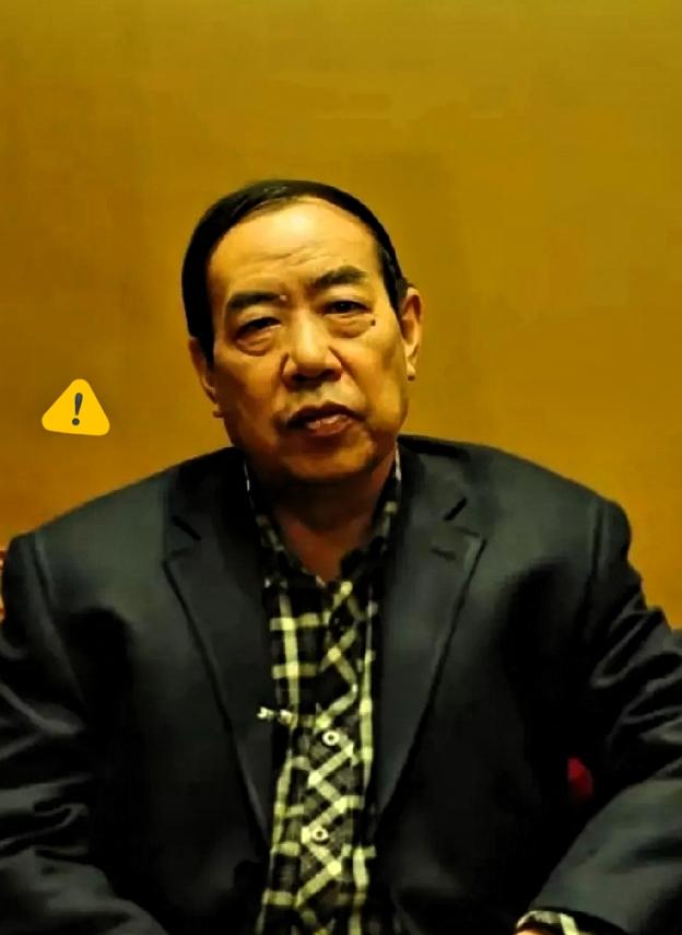 同爹不同命，一个身处舆论中心，一个归于平静贾平凹的两个女儿，走出了两条截然