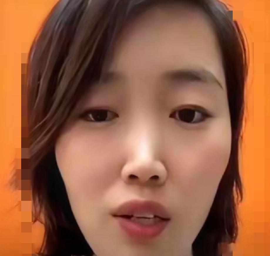 带着律师盯着监控看了三遍，连根毛都没发现，按理说这事儿就该翻篇了。老师清白，家长