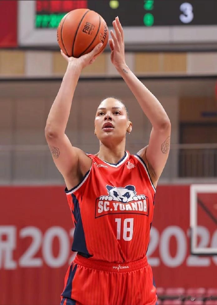 坎贝奇出工不出力，四川女篮上半场53:43落后山西女篮10分！今晚四川女篮和山